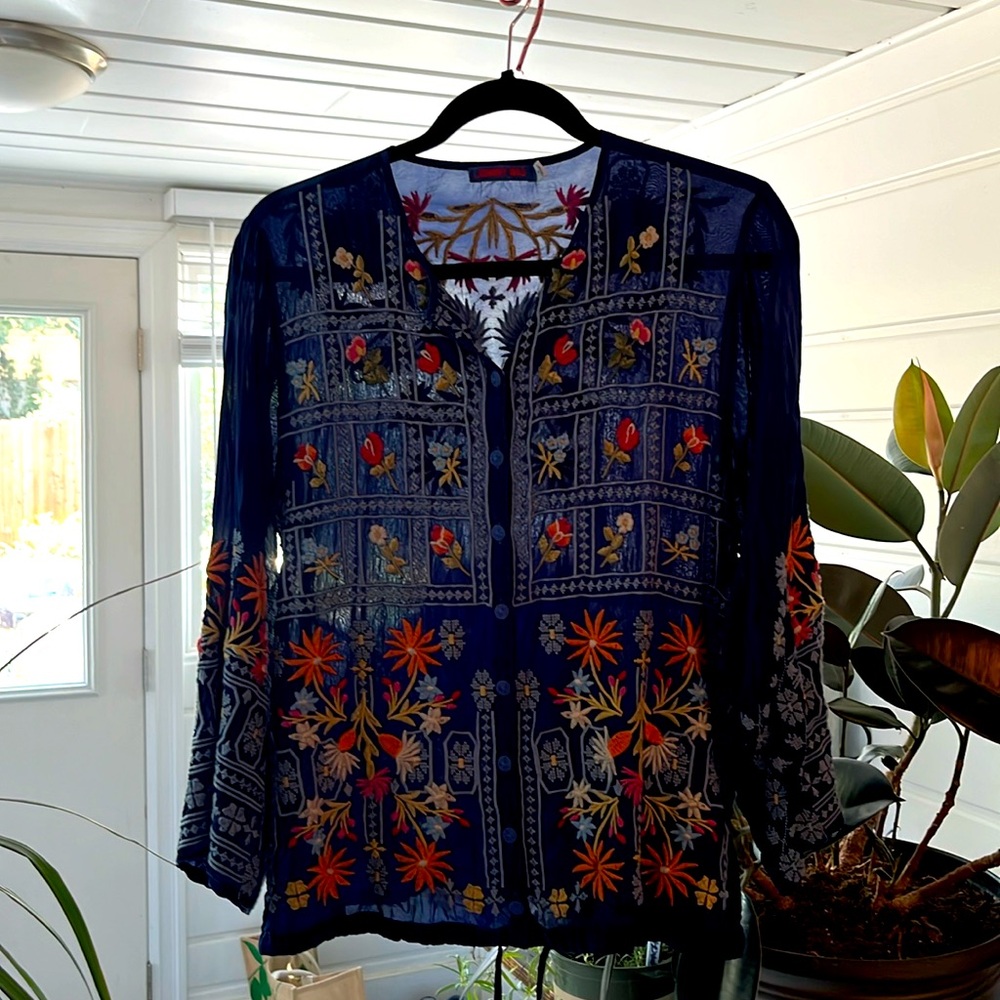 Embroidered floral blue blouse - Johnny Was